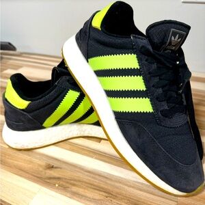 Adidas I-5923 sneakers. Black/Neon Green, white/gum sole. Size 9